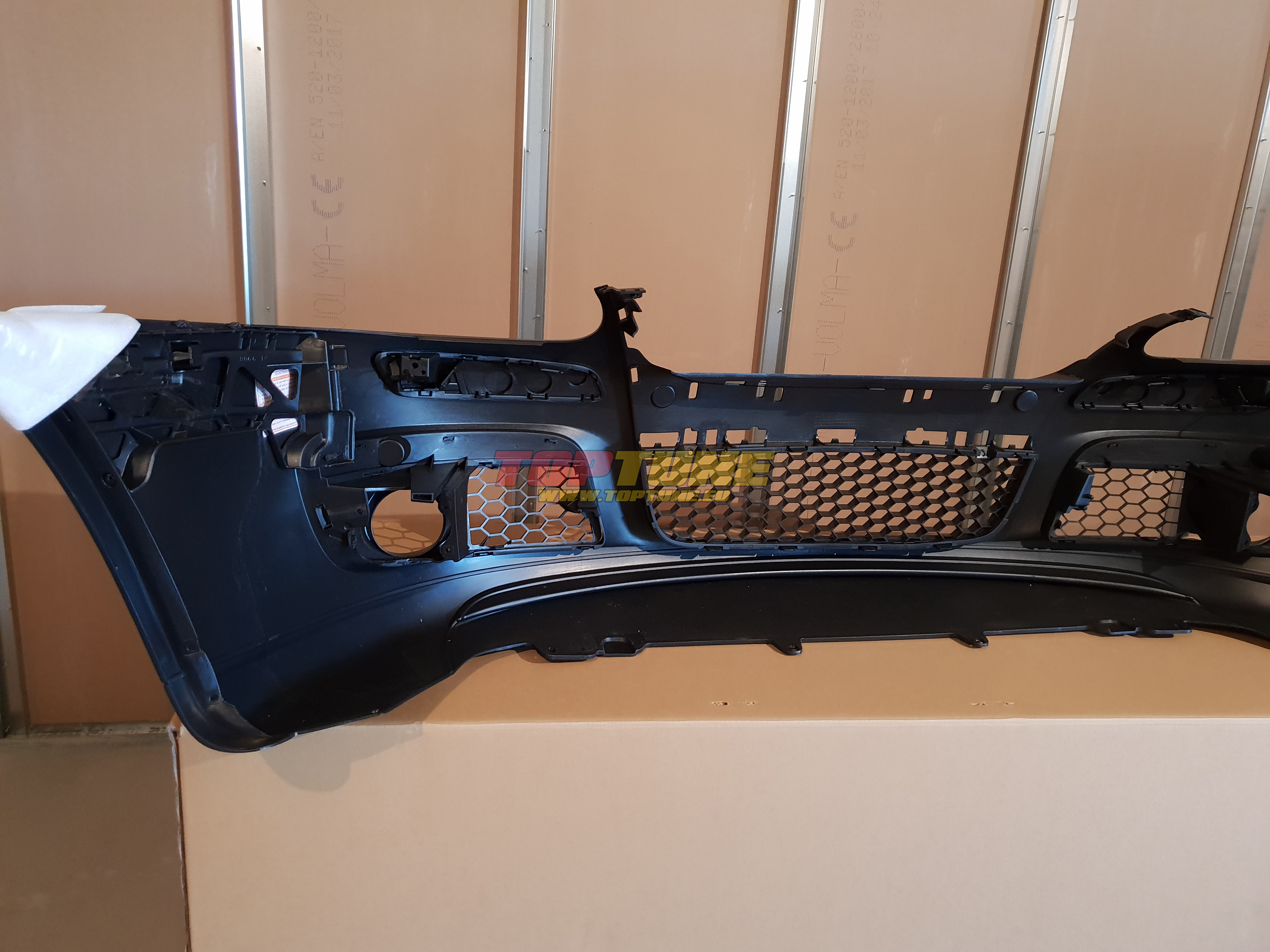 volkswagen golf 5 gti front bumper inner side